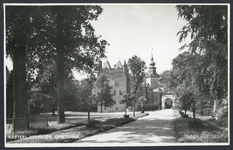 17149 Gezicht op het Kasteel Nijenrode (Straatweg 25) te Breukelen.